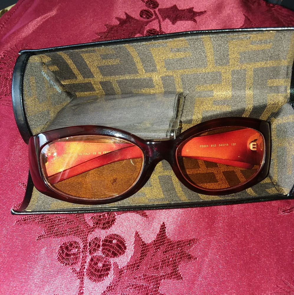FENDI SUNGLASSES